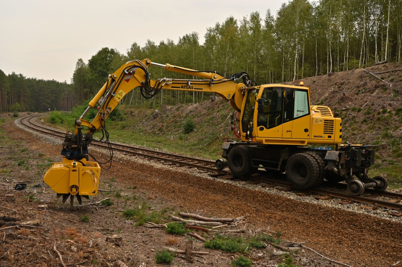 Koparka dwudrogowa Atlas 1604ZW